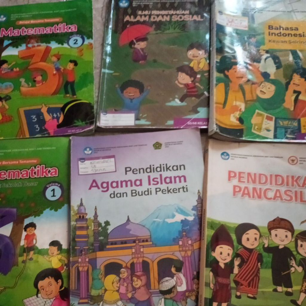 Buku pelajaran kelas 3 SD kurikulum merdeka