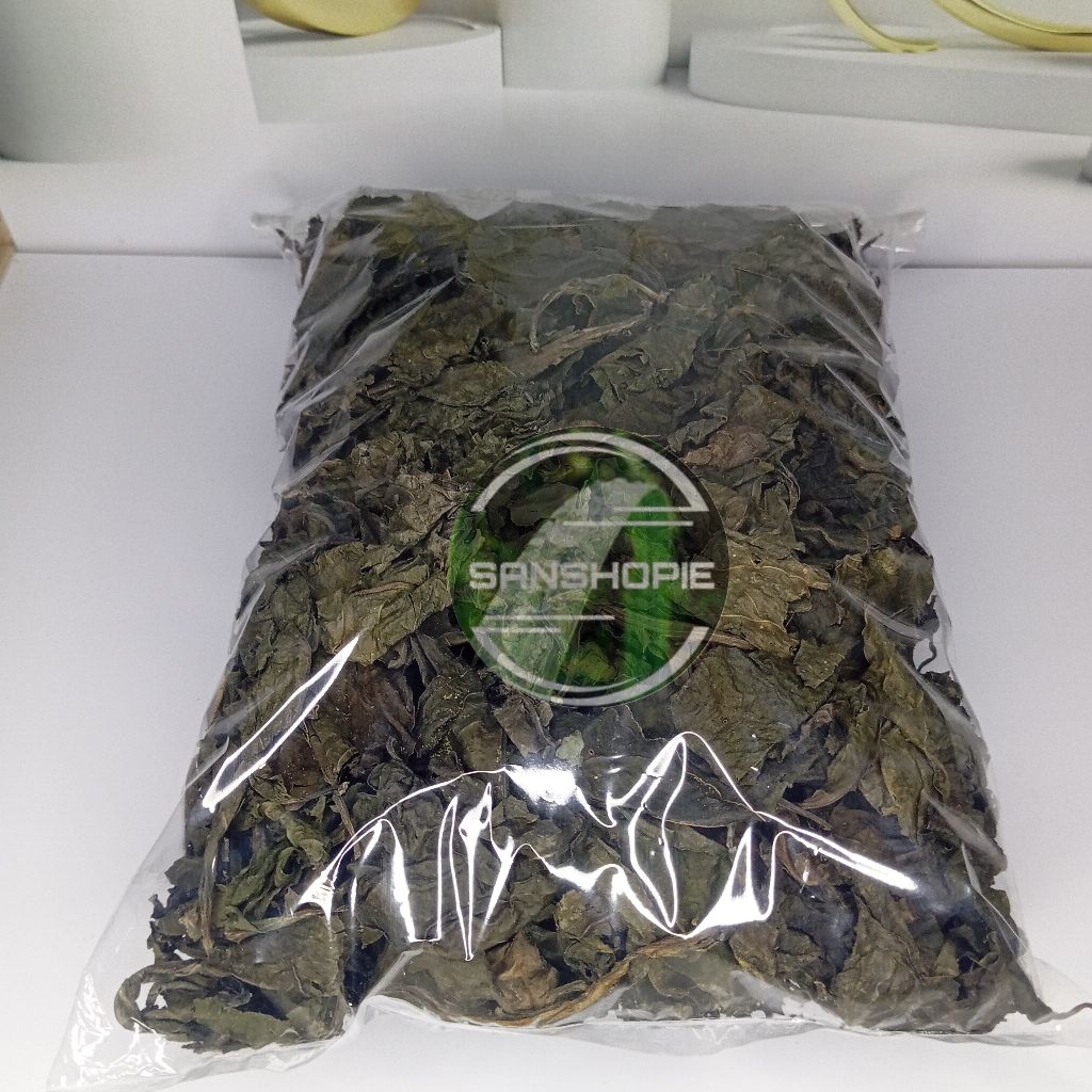 

Daun ungu atau handeuleum kering 200 gram