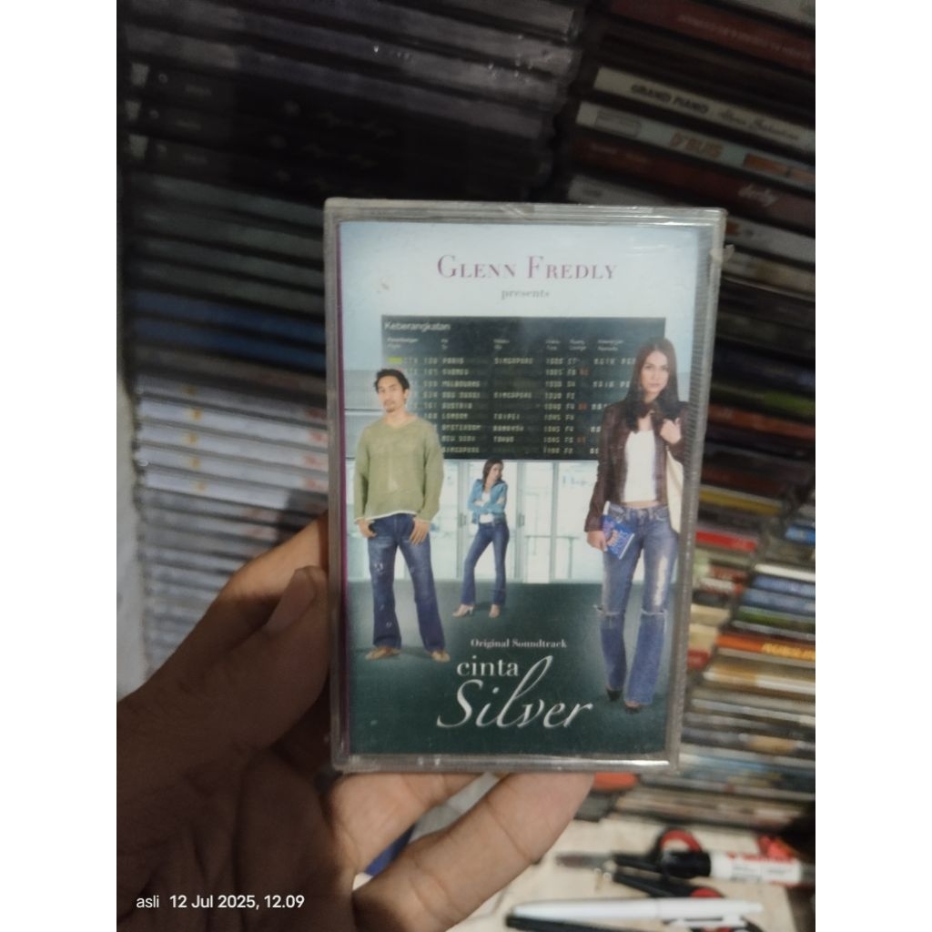 kaset pita ost cinta silver (glenn fredly) segel