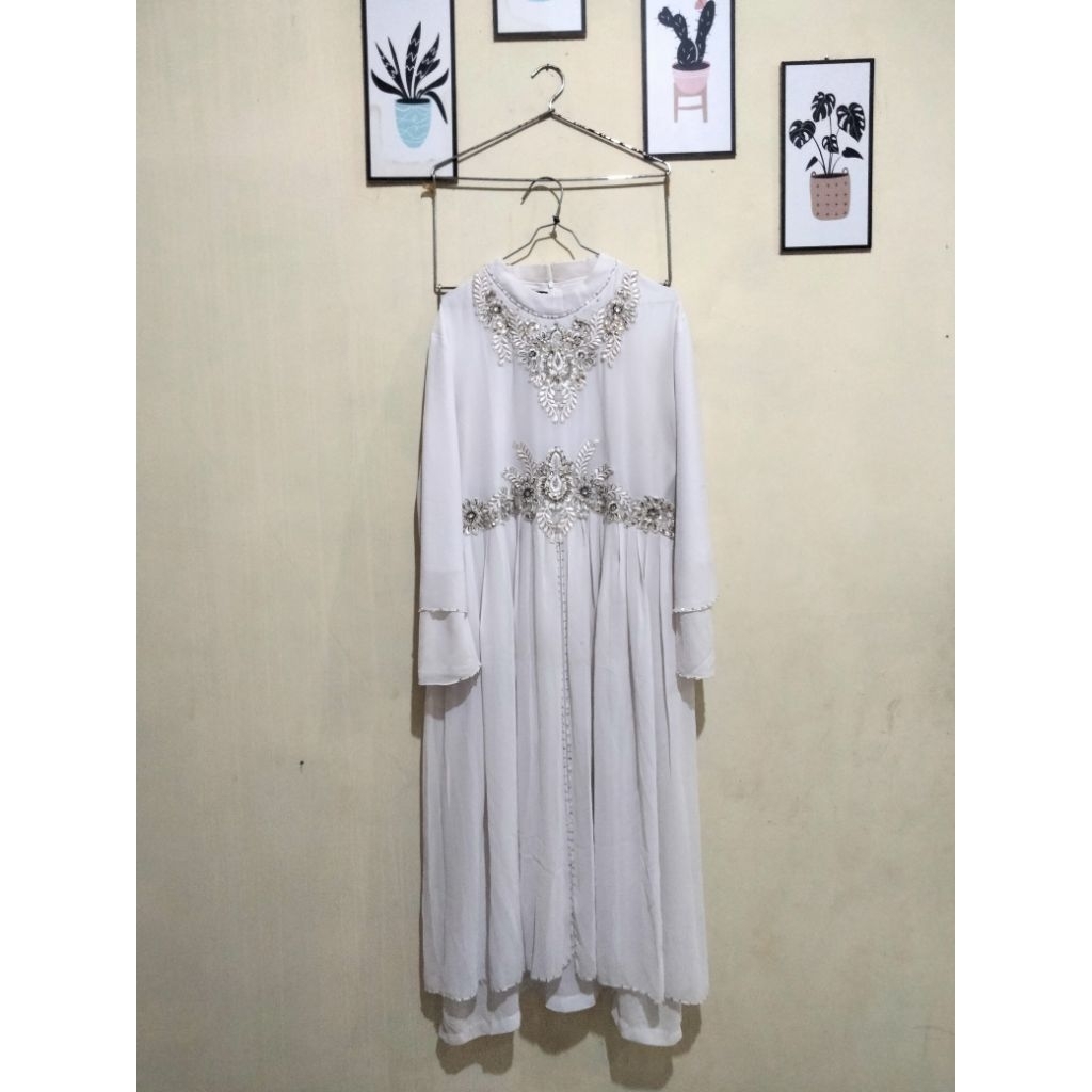 Abaya Gamis Putih Bordir Variasi Payet preloved