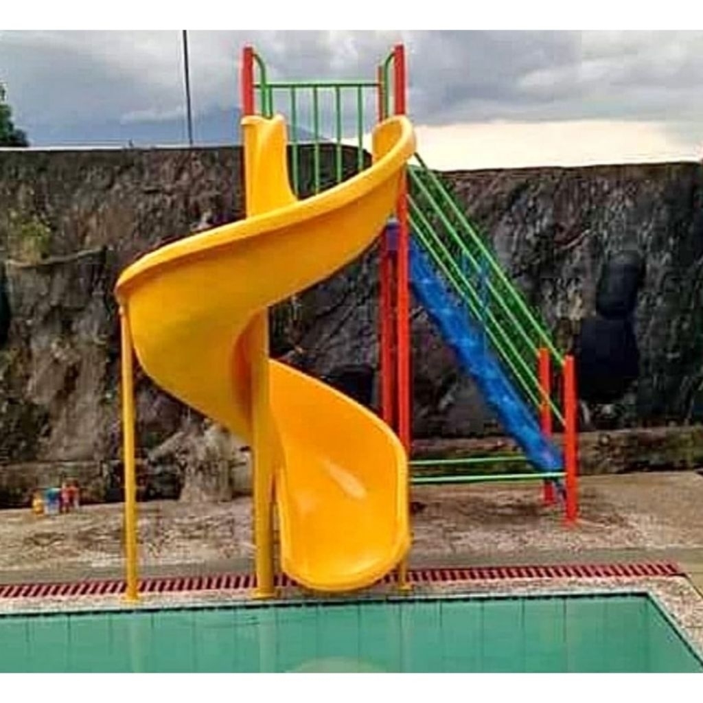Perosotan Spiral Kolam Renang Playground Anak