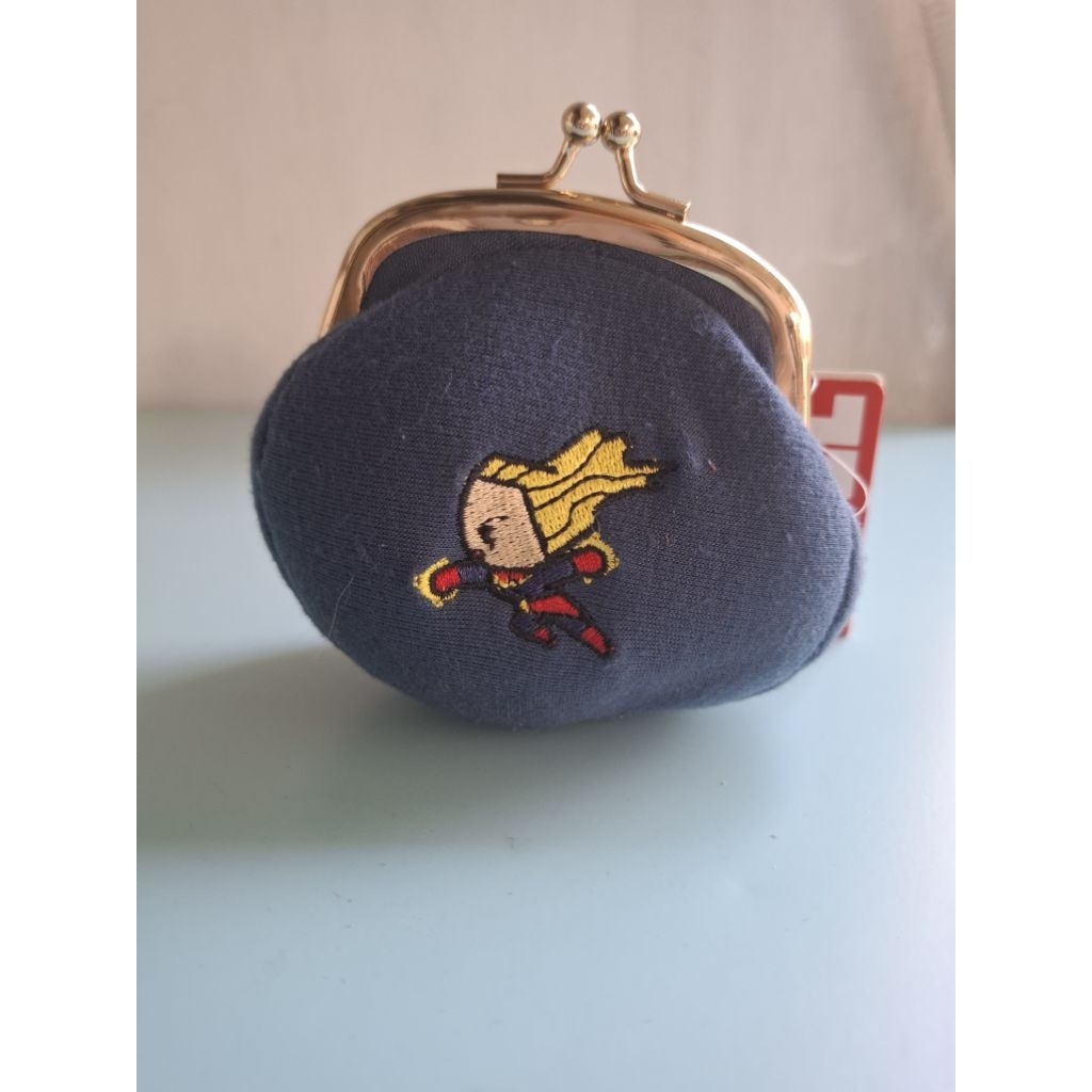 dompet koin miniso x marvel navy