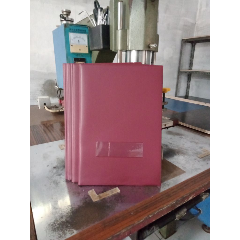 

Map Polos || Sampul Polos, Isi 6 Lembar (Merah Marun)