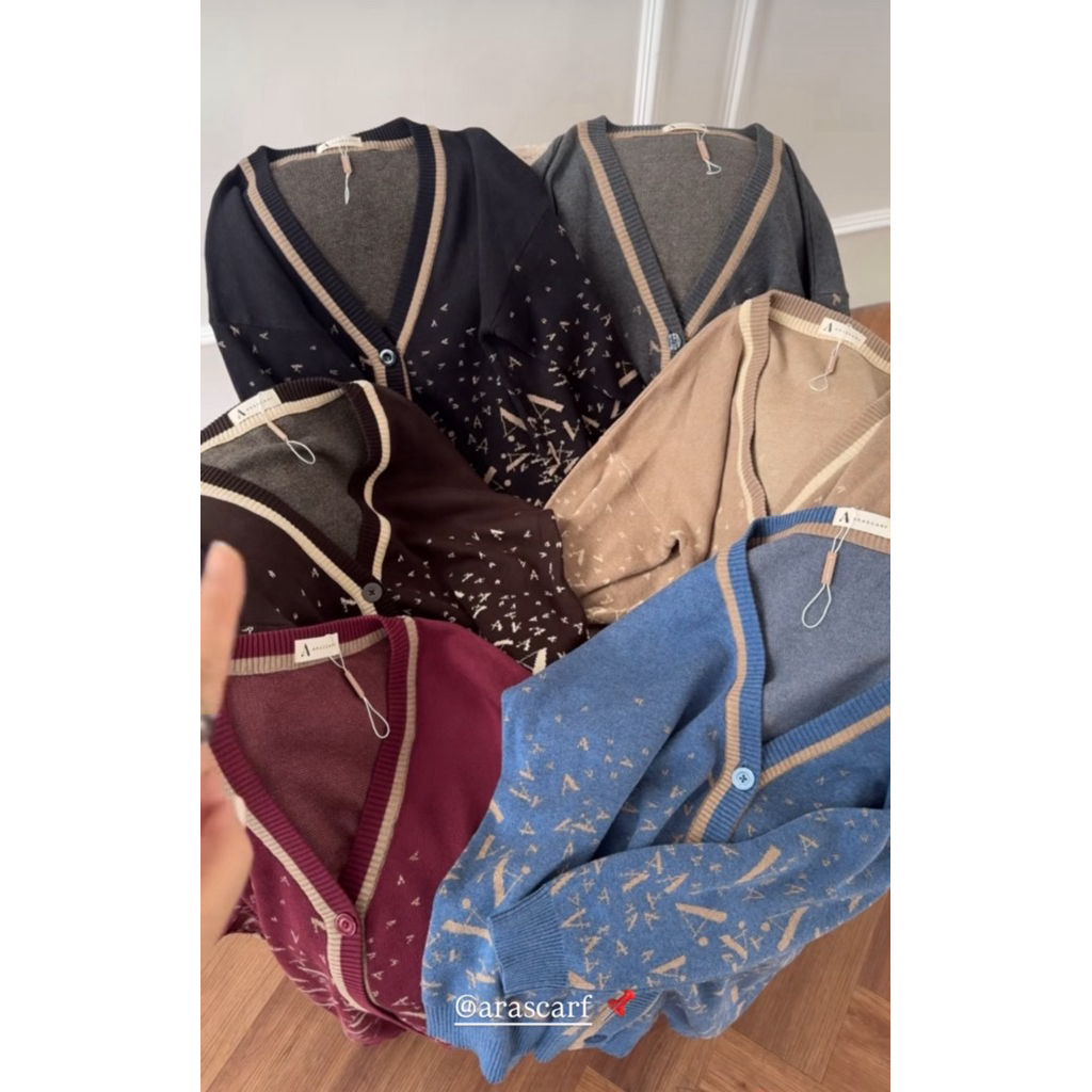 knitwear monogram by  Arascarf