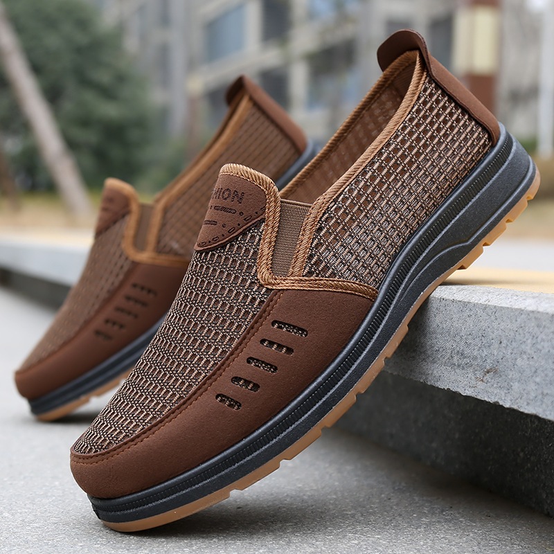 sepatu slip on sandal pria keren sepatu pria casual sandal outdoor anti licin Sepatu jaring pria