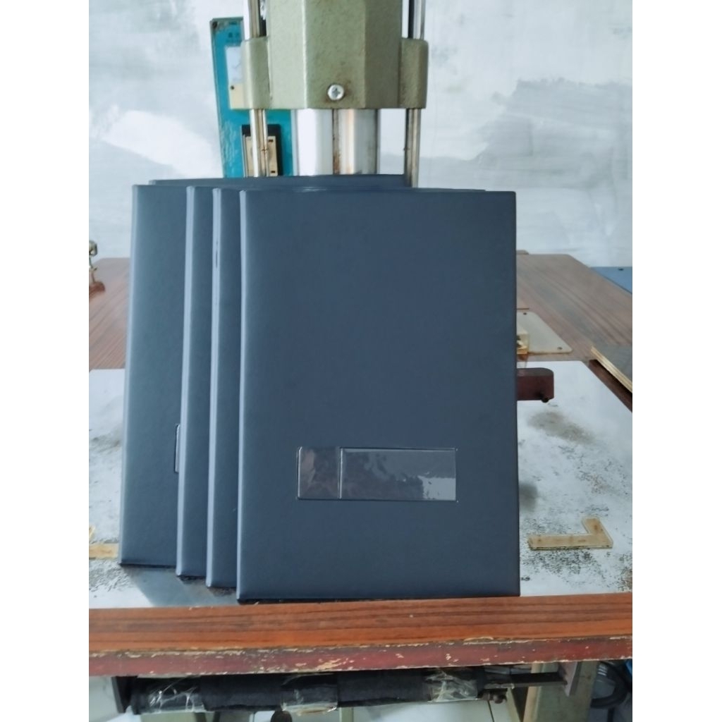 

Sampul Polos || Map Polos, Isi 4 Lembar (Biru Dongker)