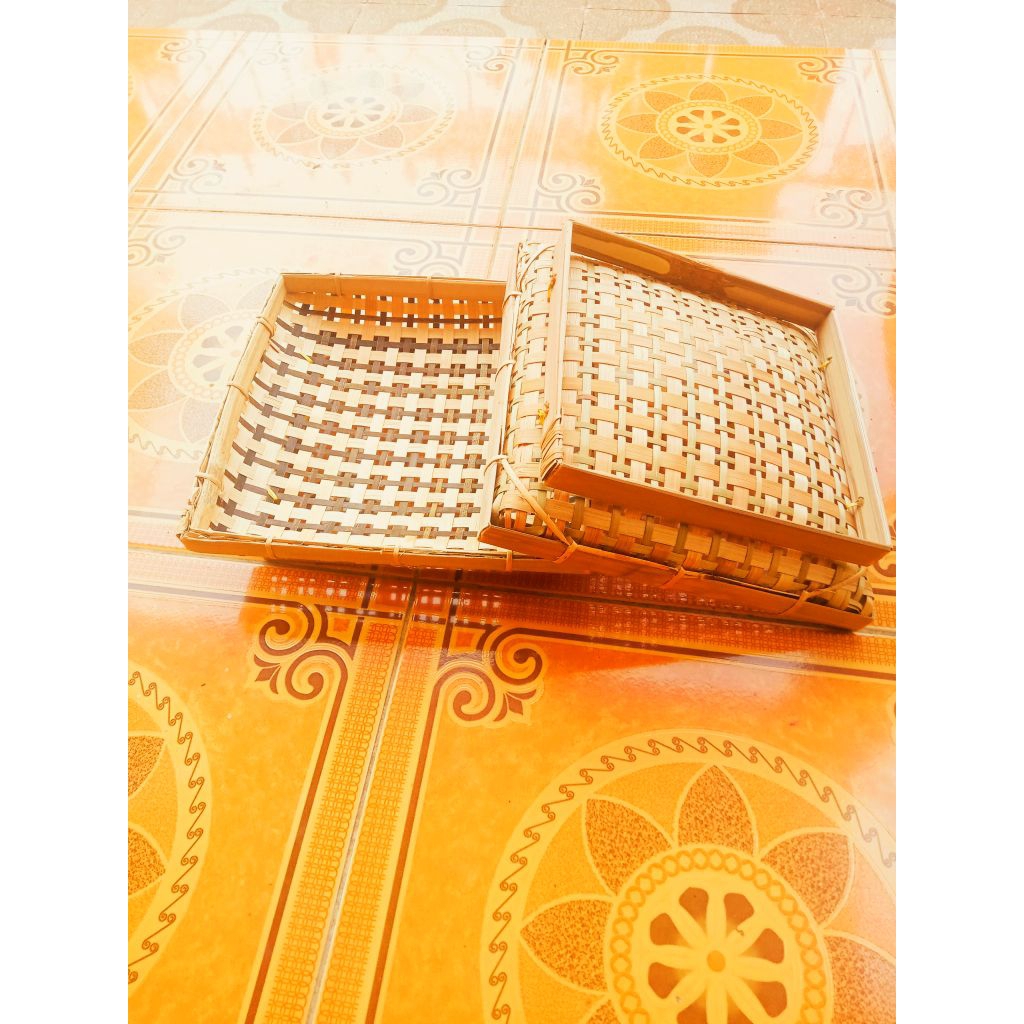 

tampah bambu tempat makanan dan sayuran