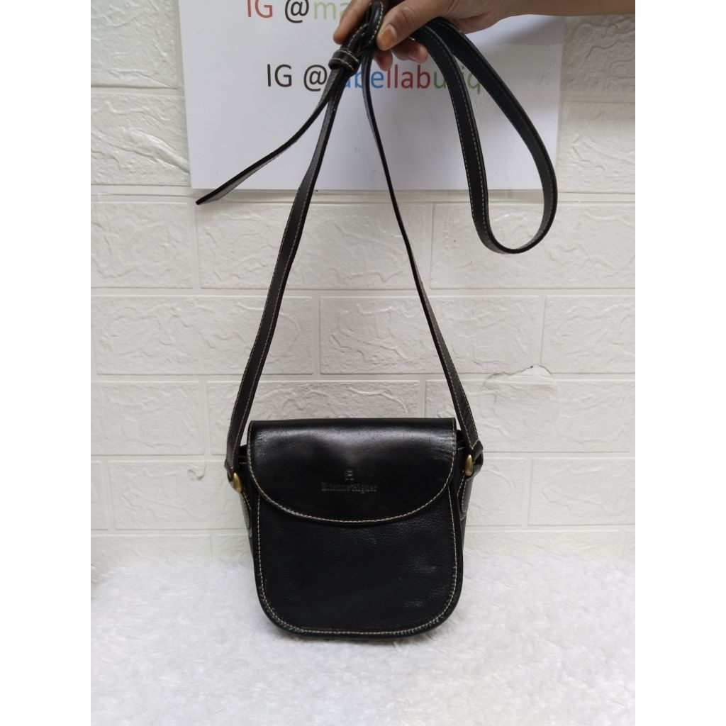 Etienne Aigner Sling Bag Tas Selempang Wanita Kulit Asli