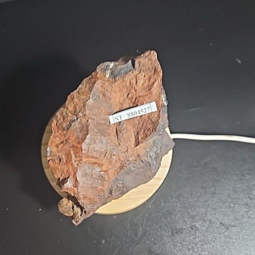 BADAR BESI MERAH NEMPEL MAGNET BATU ASLI