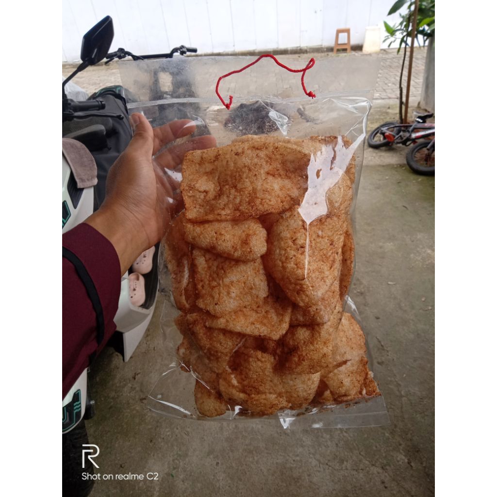 

Link Kecil Kerupuk Cingur, keripik Kentang, keripik talas 1kg