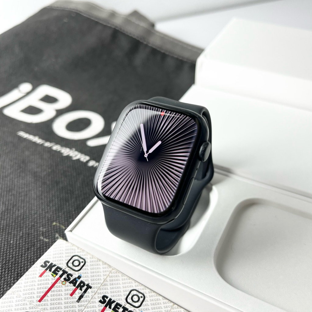 Apple Watch Series 8 45mm iBox Black iwatch Battery Health 92%