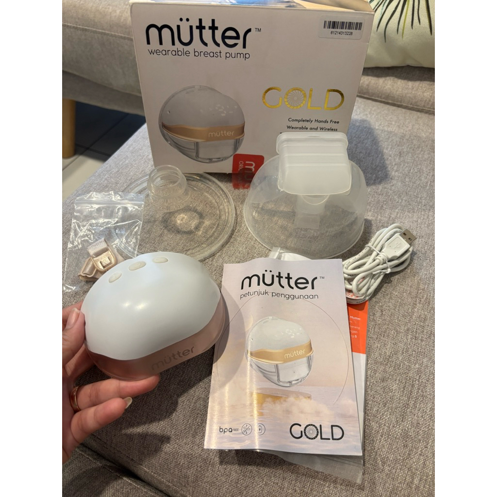 preloved MUTTER GOLD BREAST PUMP (handsfree)second