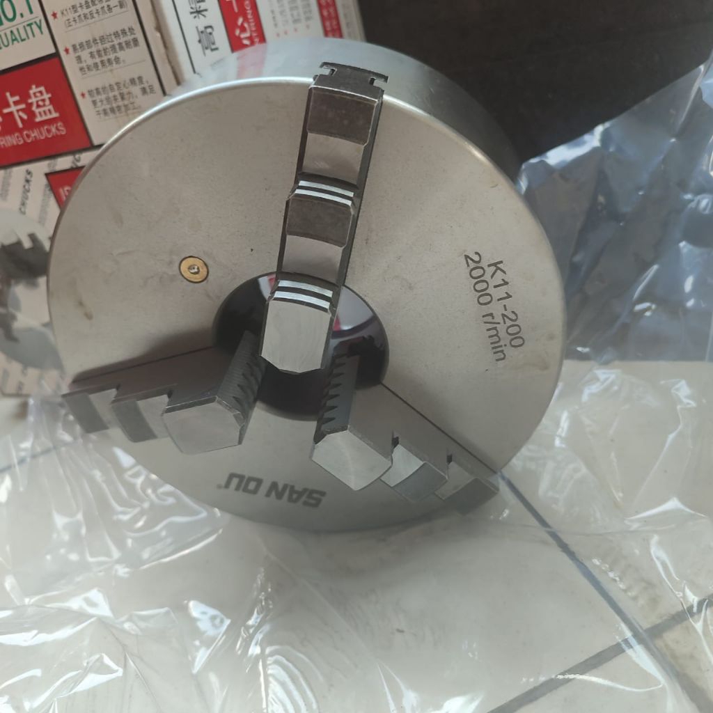 Chuck bubut 10" kepala catok bubut 10" SANAU