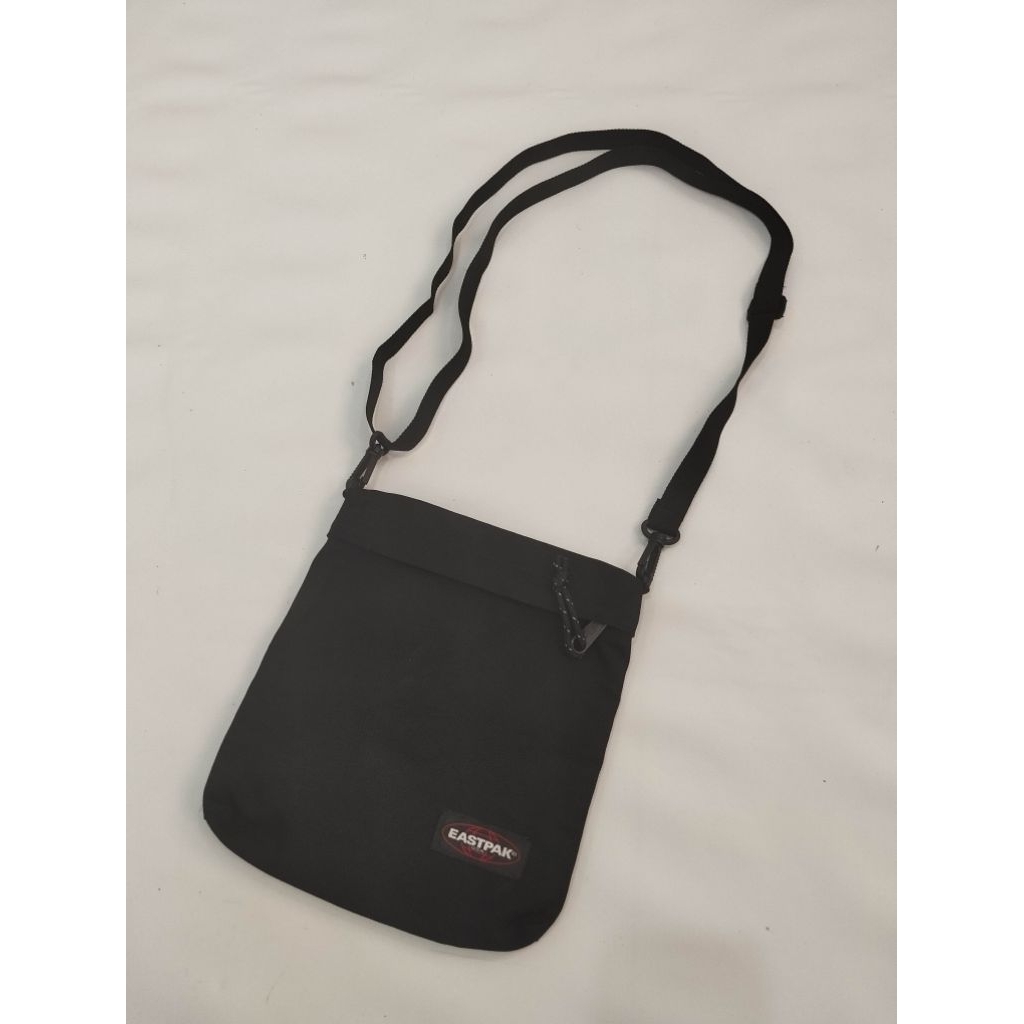 tas selempang eastpak sling bag