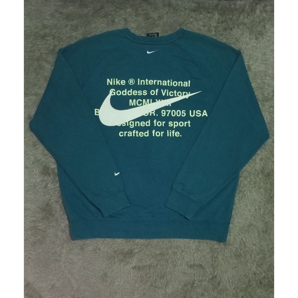 Crewneck Nike Internasional