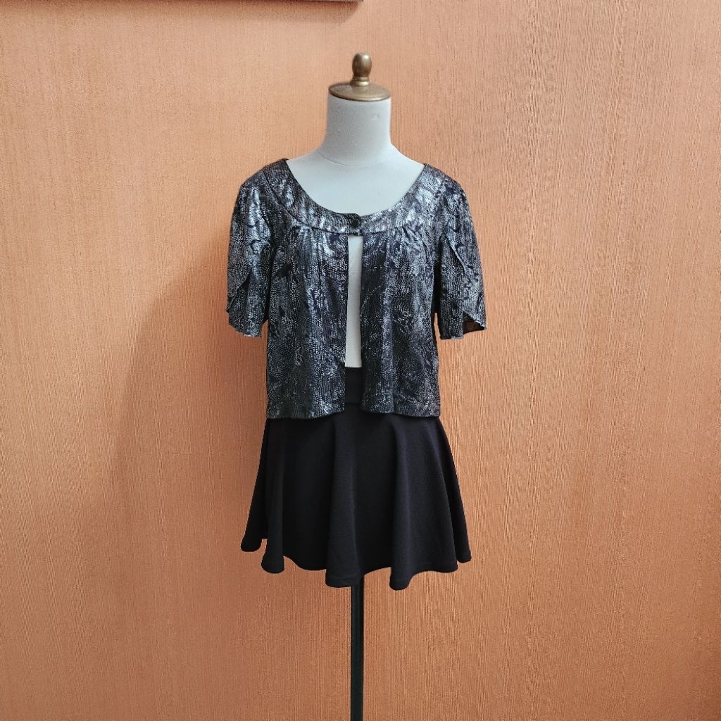 atasan cardigan wanita crop top hitam motif silver XL cewek MEWAH jumbo lengan pendek