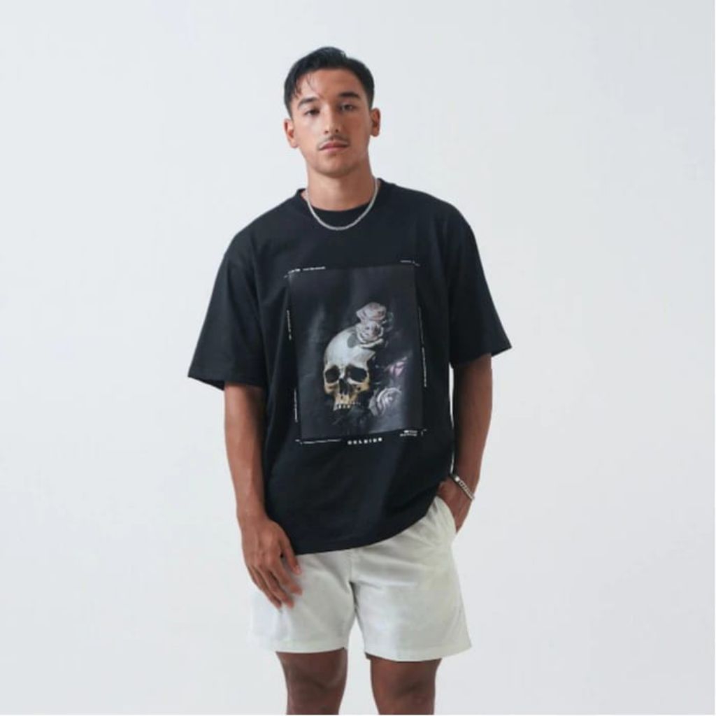 [COD] KAOS CELCIUS THREE SHOLD HITAM PRIA/WANITA LEMBUT