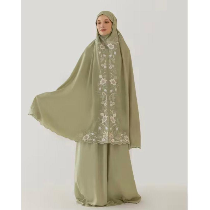 Preloved Padmalaya - Travel Prayer Robe in Green