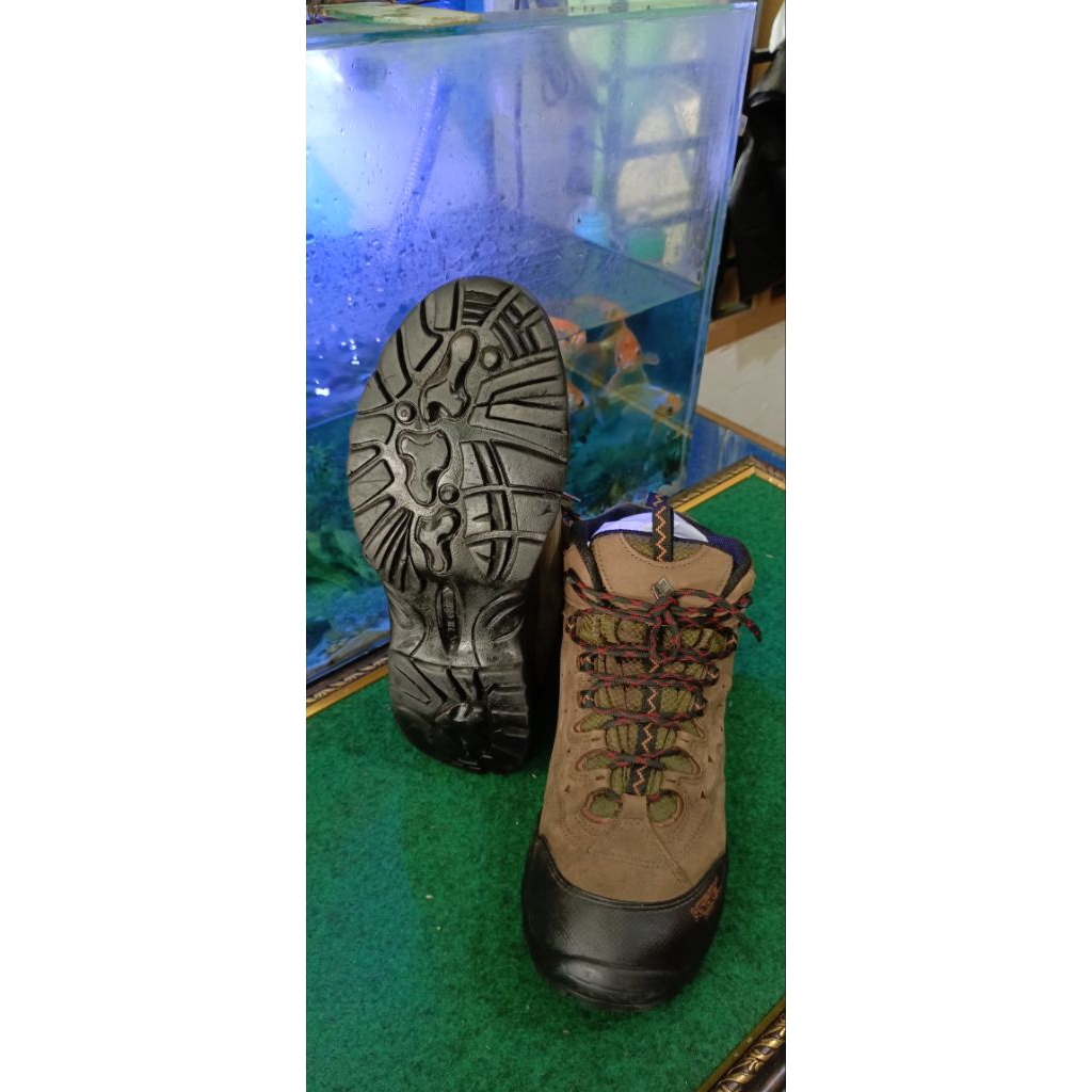 sepatu outdoor goretex