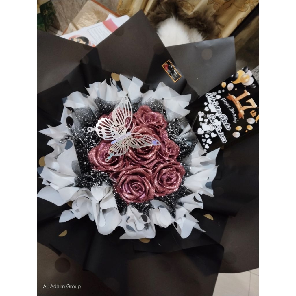 

Bouquet bunga pita satin request dan kartu ucapan