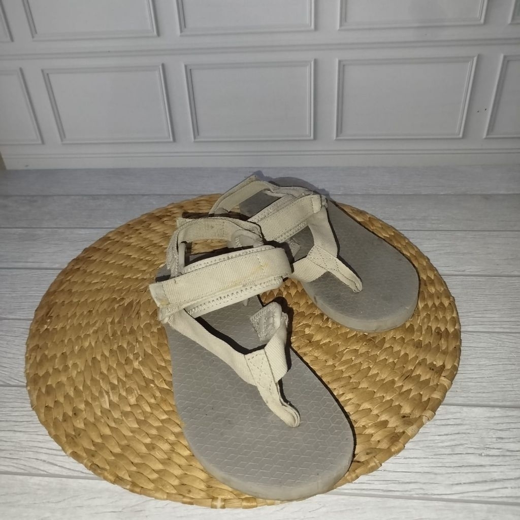 sandal anak perempuan Eiger