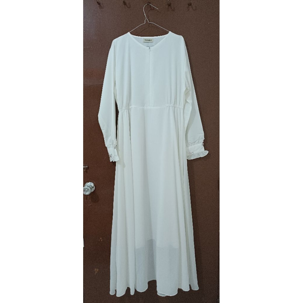 Preloved Gamis Lokal Mahagaya White