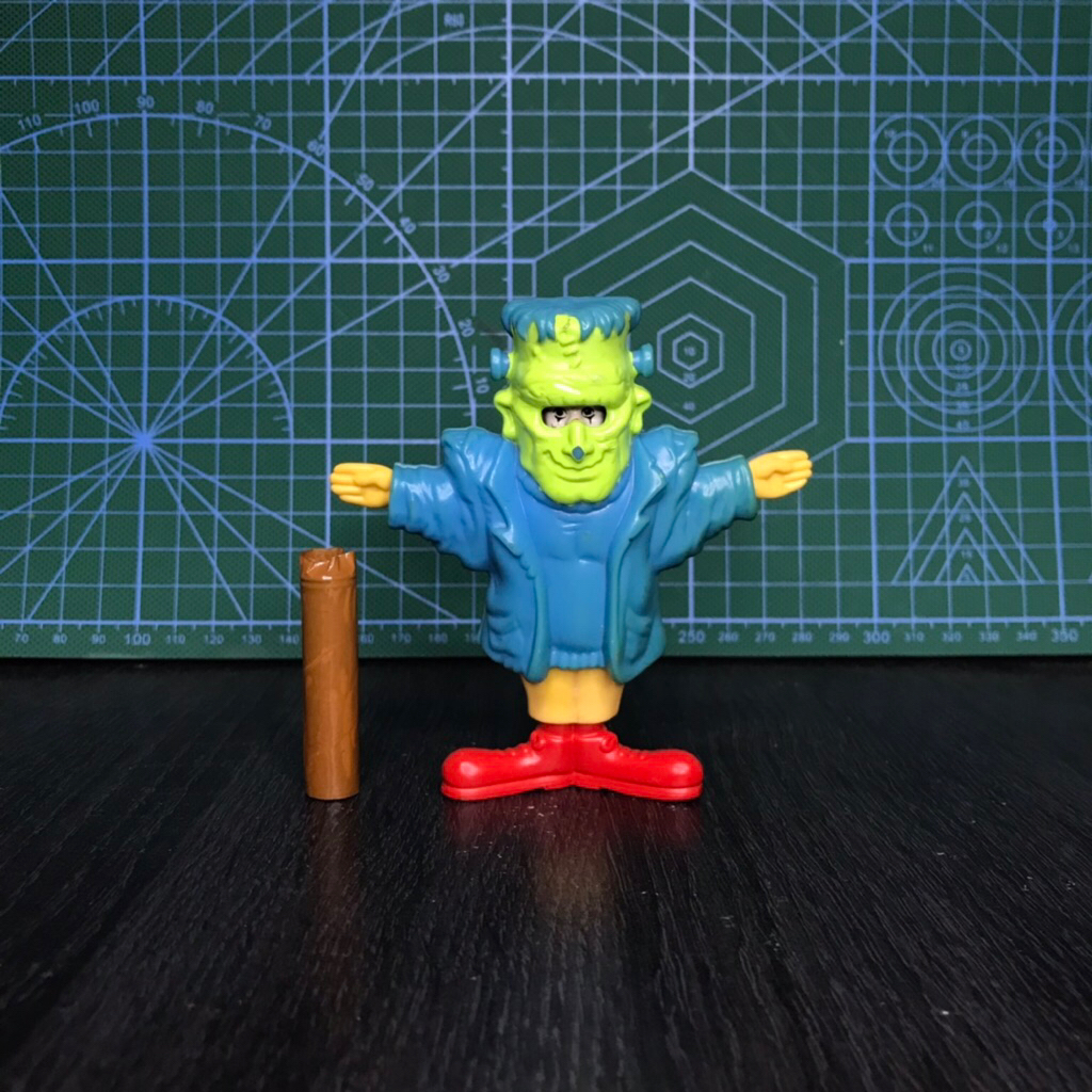 Mainan Preloved Happy Meal What Am I Going To Be For Halloween? Ronald Frankenstein Costume Figure V
