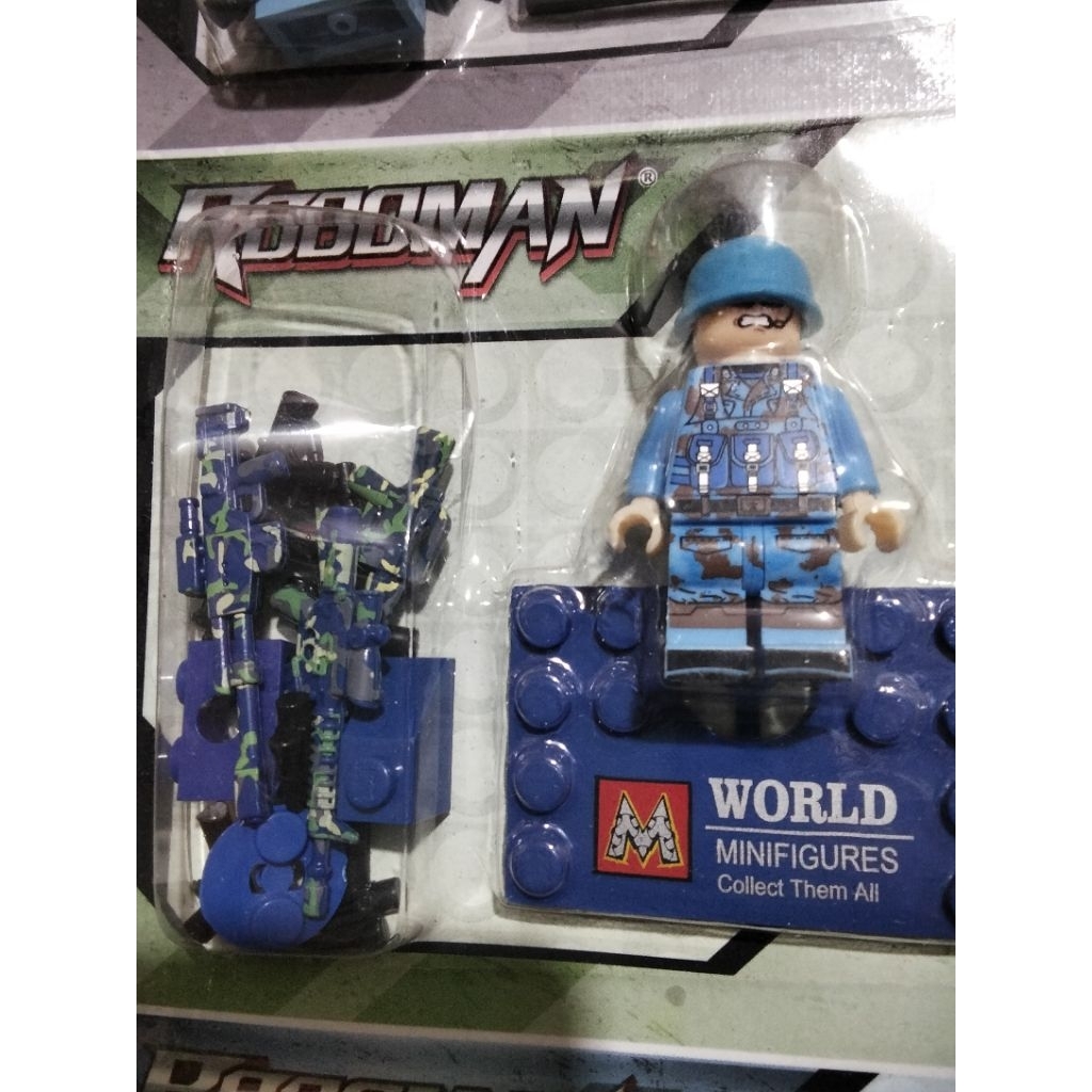 mainan anak roboman Lego tentara