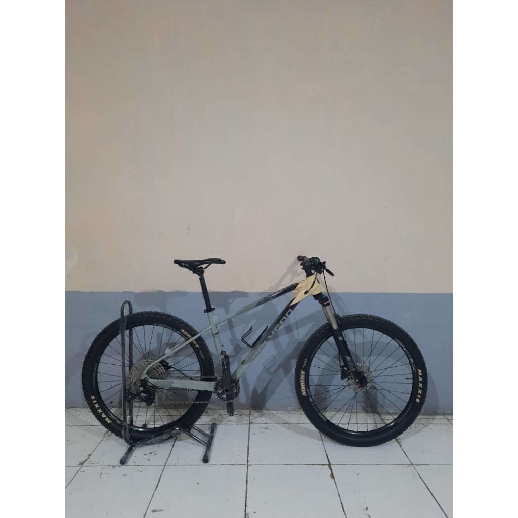 POLYGON XTRADA 6 TAHUN 2022