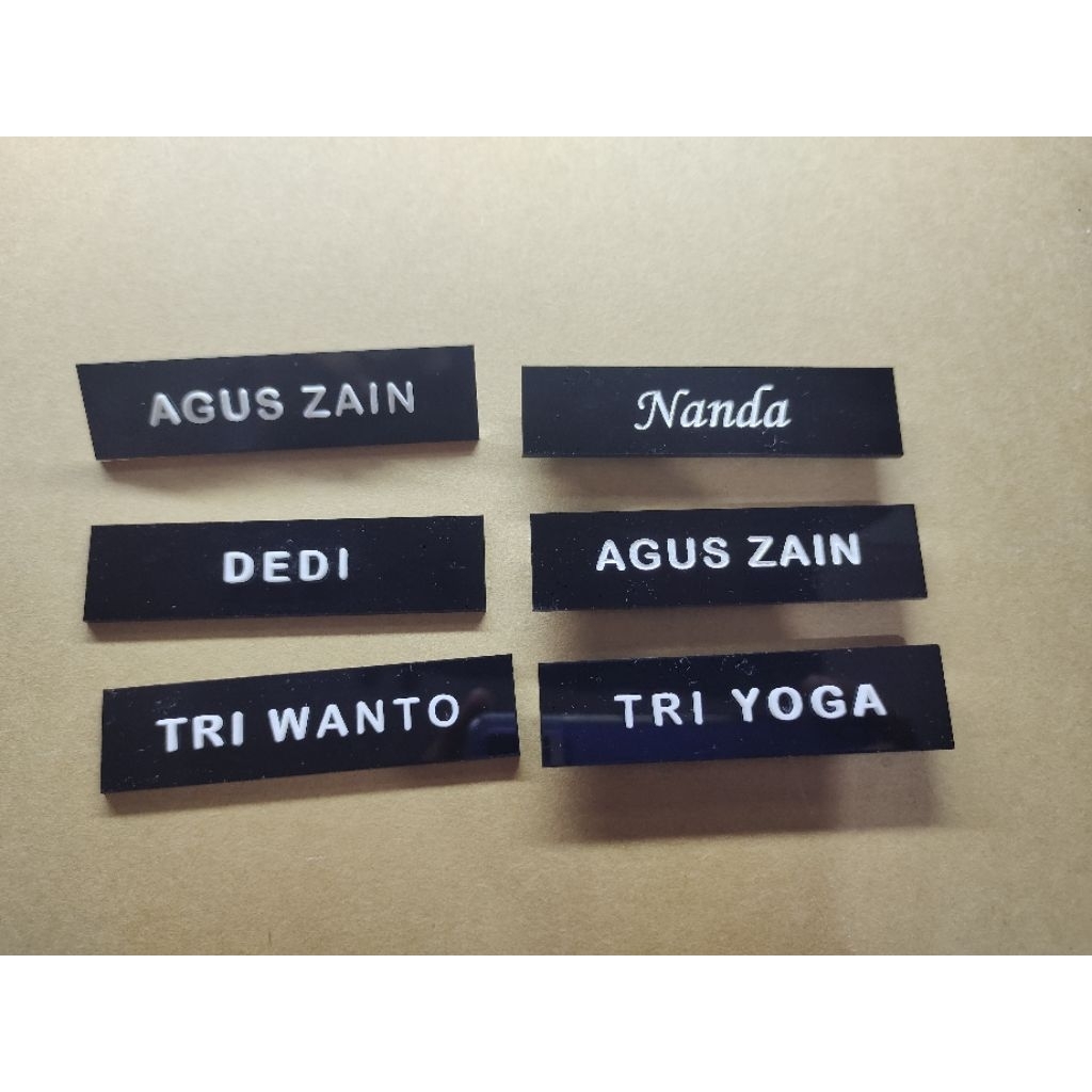 

Nametag Akrilik Papan Nama Dada Grafir(LANGSUNG JADI)