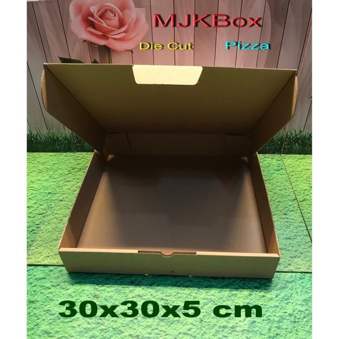 

Kardus Karton Box Uk. 30x30x5 cm....Die Cut