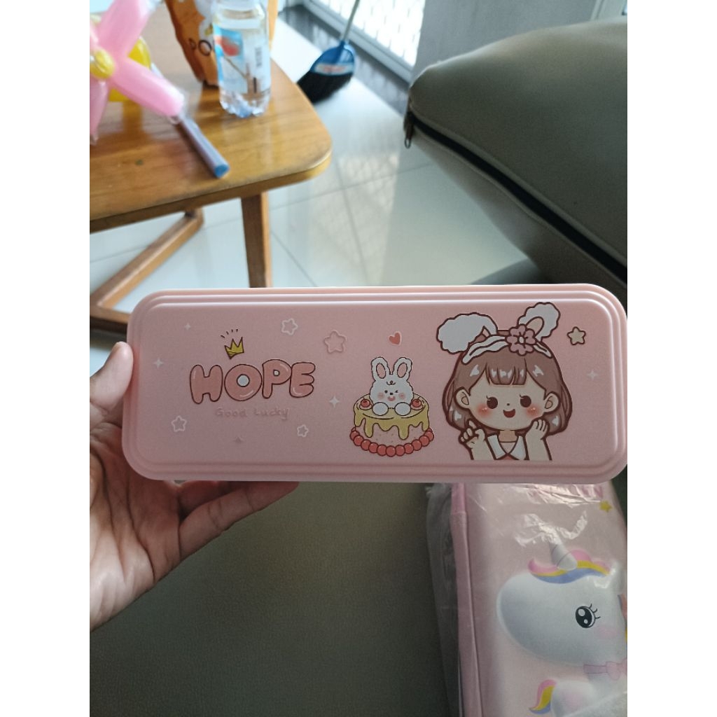 

tempat pensil anak perempuan