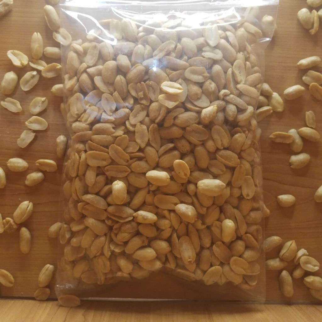 

500g Kacang Bawang Super Premium Asoka - Cemilan Kacang Tanah Kupas Matang