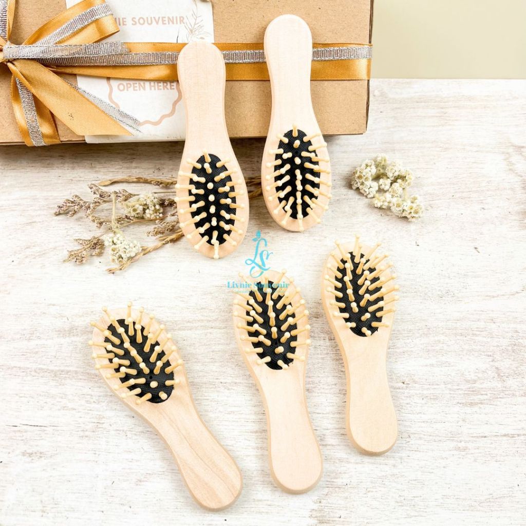 Souvenir Sisir Mini Kayu Aesthetic