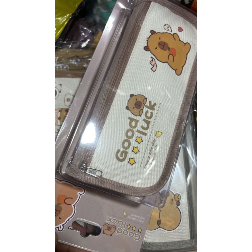 

1 PAK ISI 6 KOTAK PENSIL CAPY BARA PREMIUM