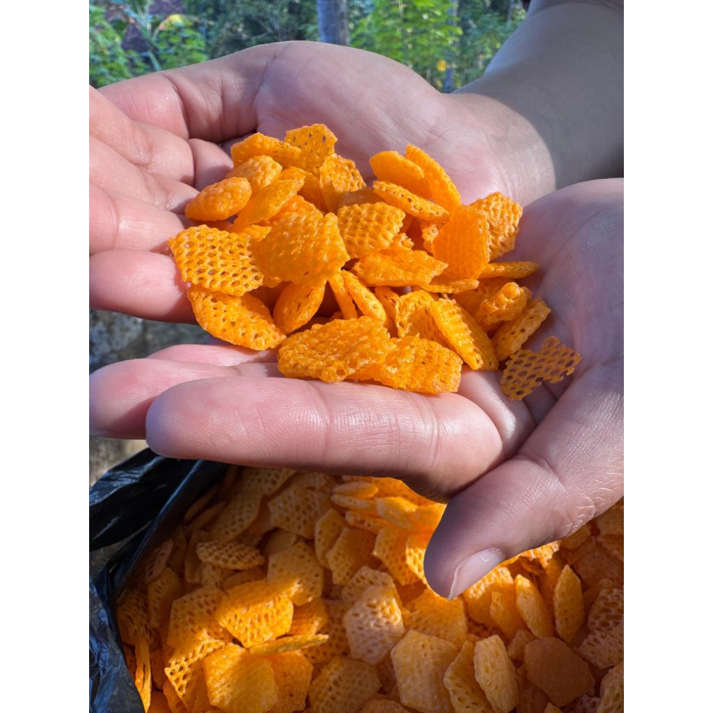 

KERUPUK TARO KEMBUNG ORANGE (MENTAH) GURIH RENYAH TERMURAH !!
