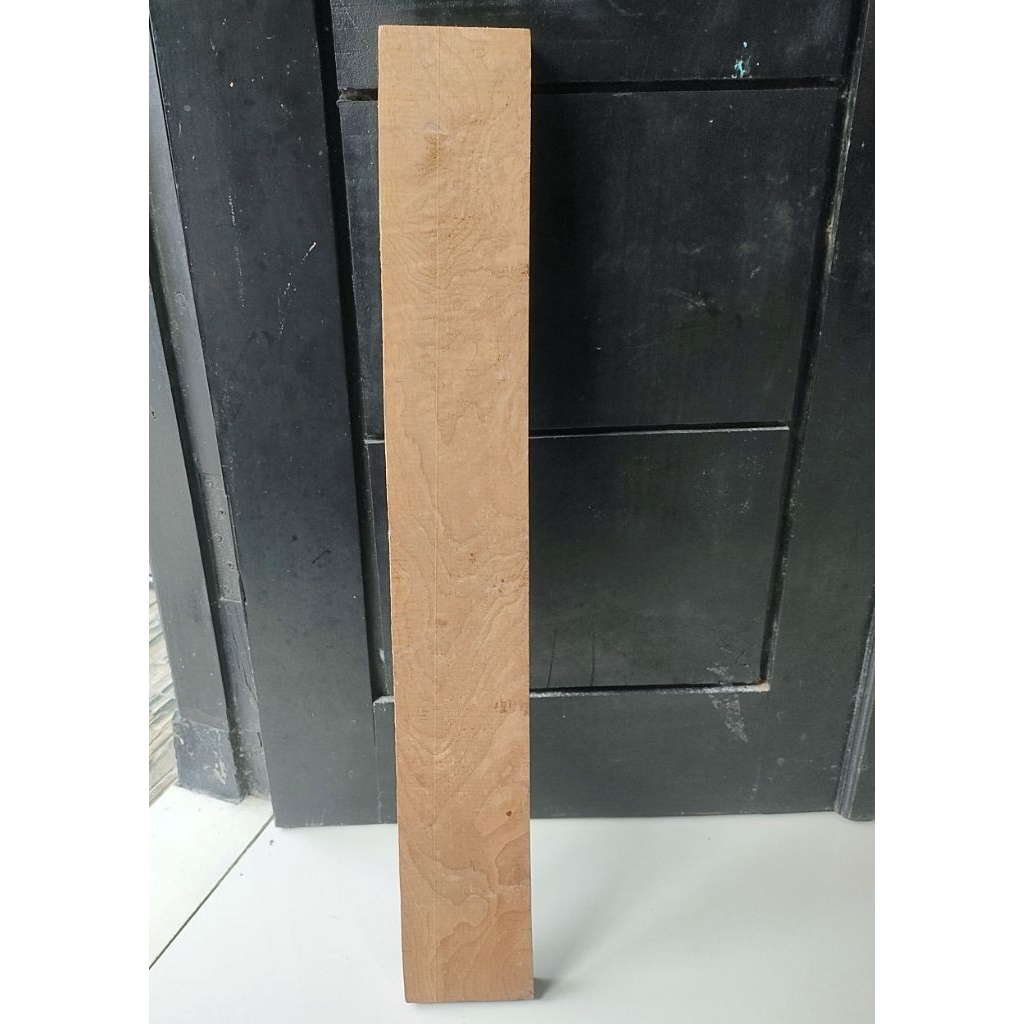 Kayu bahan neck gitar Roasted maple flame