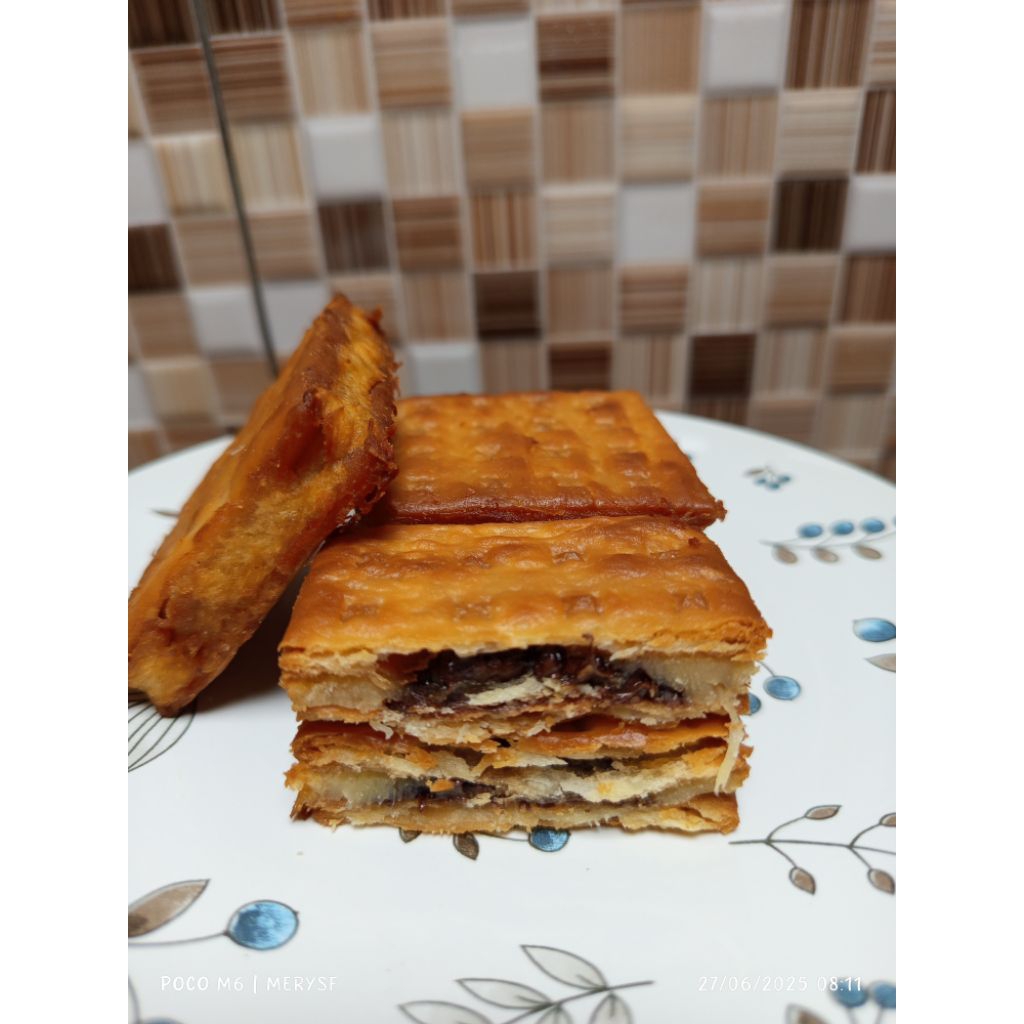 

Gabin Tape Coklat Lumer