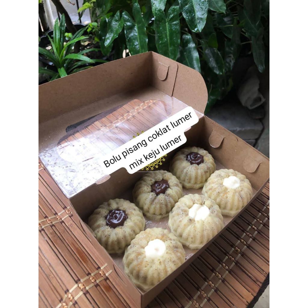 

bolu pisang lumer homemade dijamin fresh .. dibuat langsung dikirim
