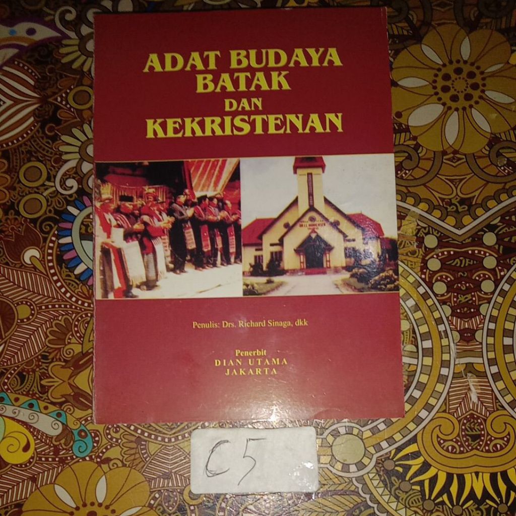 IBUKU ADA BUDAYA BATAK DAN KEKRISTENAN