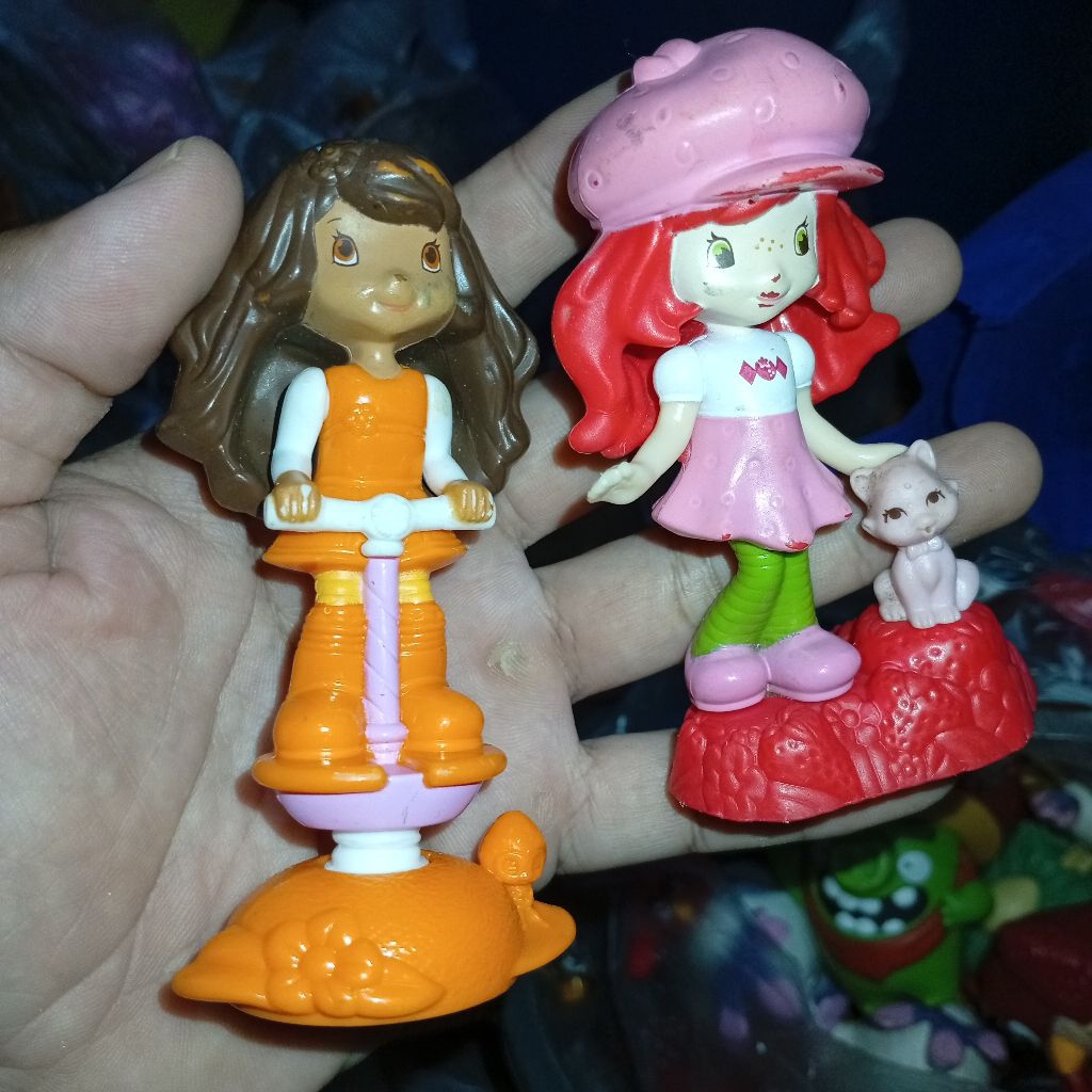 happy meal toys strawberry and shortcake
