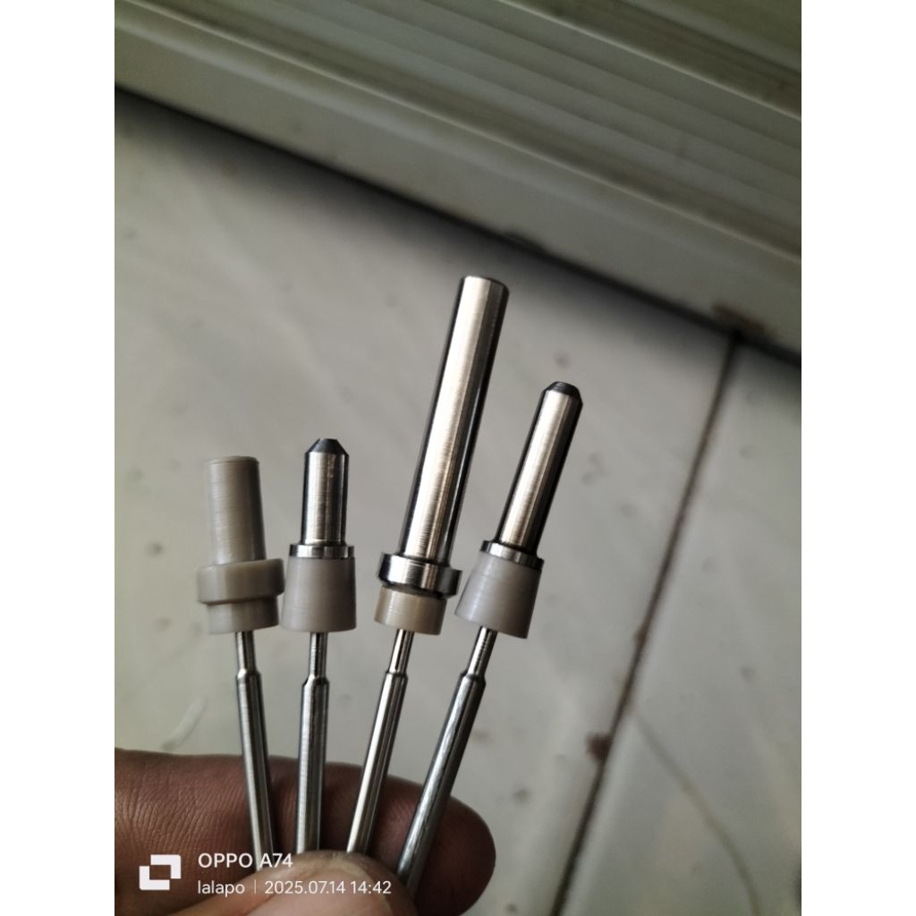 

peaanan kusus sesue gambar bahan sustapek