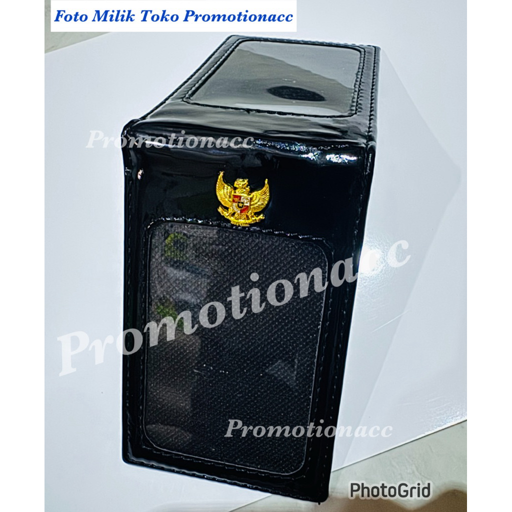 

ID Card saku kulit GARUDA Magnet 2 sisi / Dompet saku kartu ID Card GARUDA / Name Tag Saku Kartu Kulit GARUDA Hitam Glossy PREMIUM