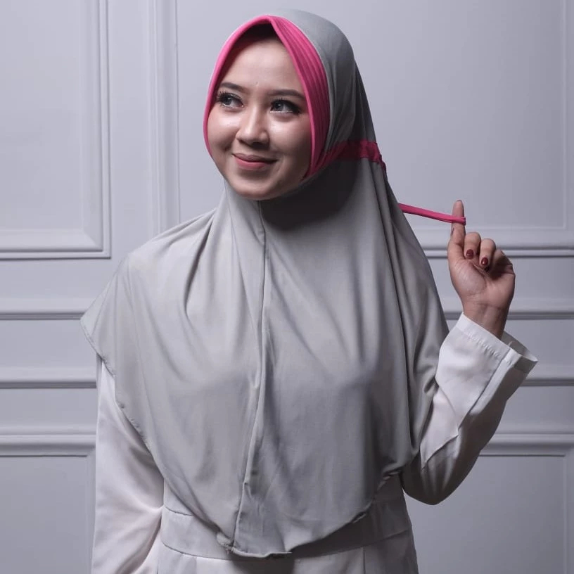 Jilbab/hijab instan serut kombinasi / serut Jokowi kombinasi 2 warna / jilbab serut polos pet antem