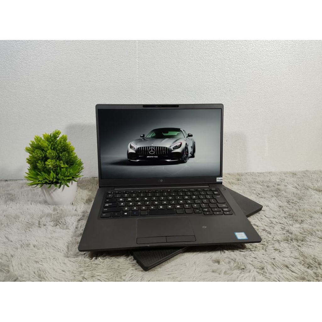 LAPTOP DELL LATITUDE 7300 Core i5 Generasi 8 RAM 8GB SSD 256GB Layar 13.3inch