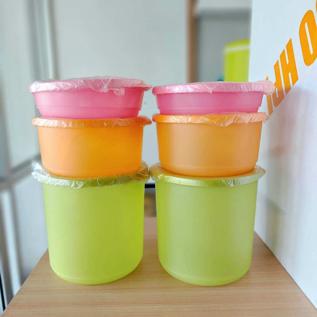 Tupperware Tropical Round Set