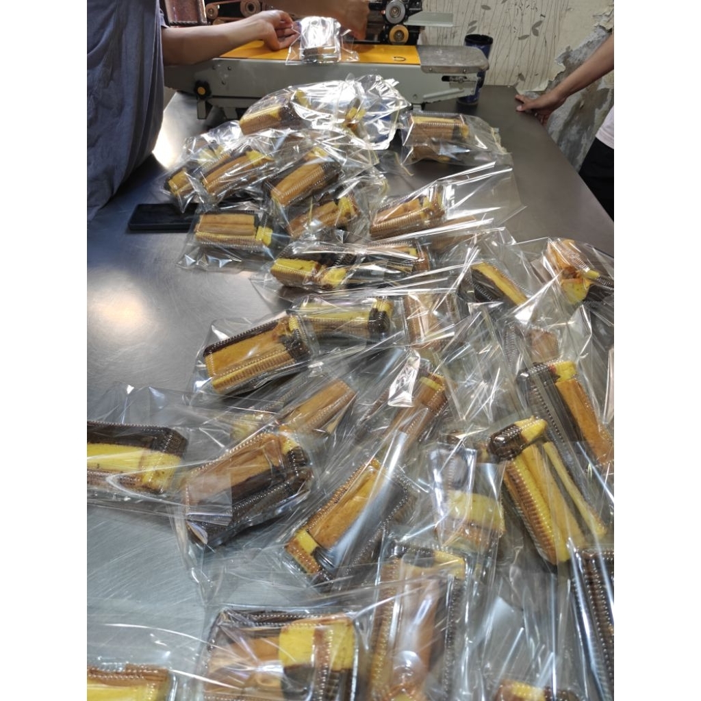 

Pinggiran rempesan Lapis Surabaya Spiku Skupi Classic