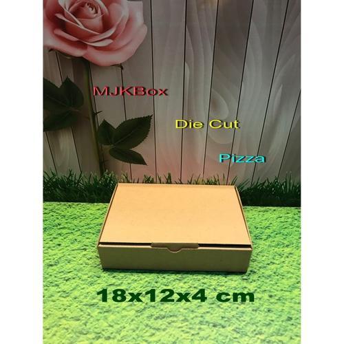 

kardus karton box uk.18x12x4 cm ....Die Cut...baru polos