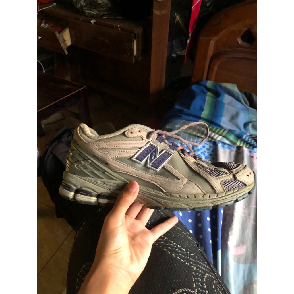 NB 1906r sz 42 SECOND NO BOX