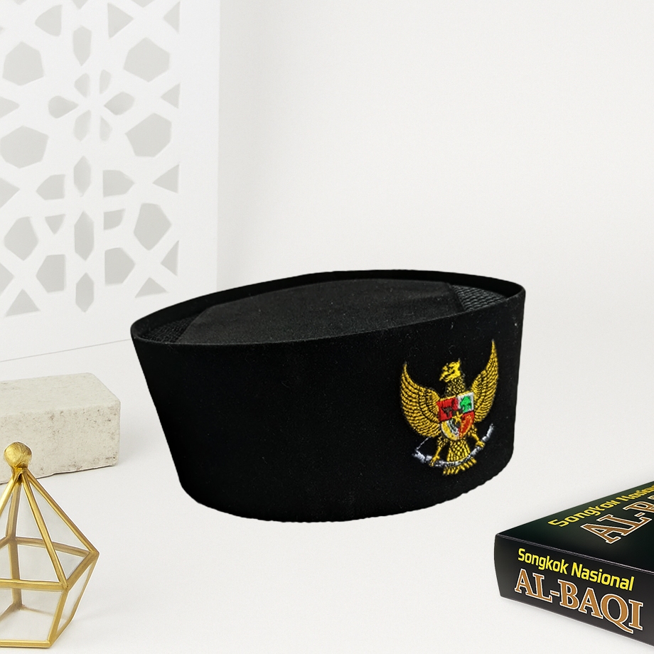 Peci  Logo Garuda Hitam Polos AC Dan Non AC - Peci Standar - Peci Nasional - Peci Garuda